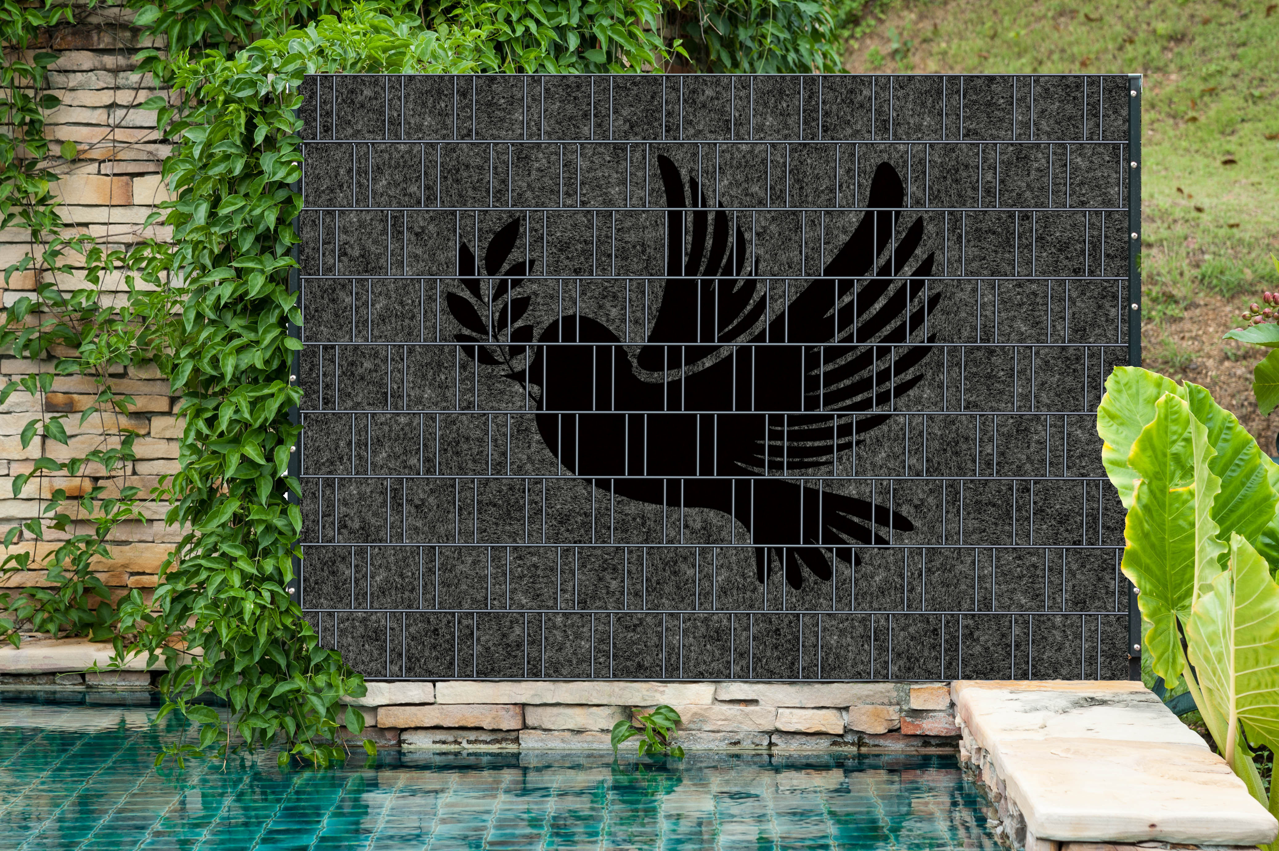 sichtschutzwand-taube-melange-schwarzer-motivdruck